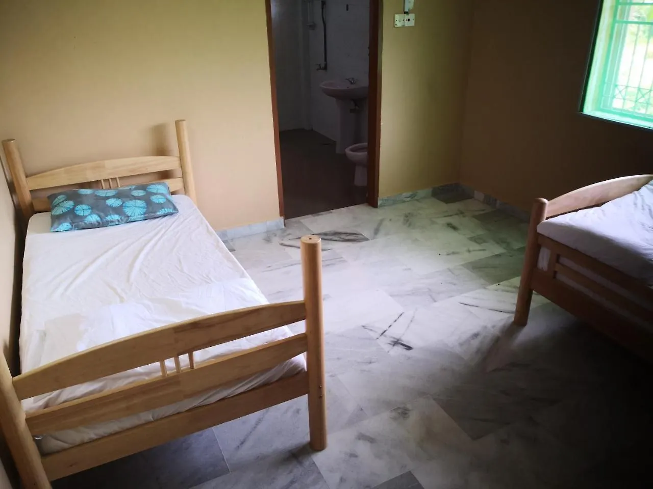 Southern Guest House In Johor Bahru 7Min To Ciq 16Min To Singapore Hostel